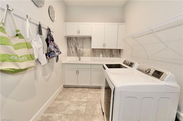 8337 Promoso CT, Naples, FL 34114