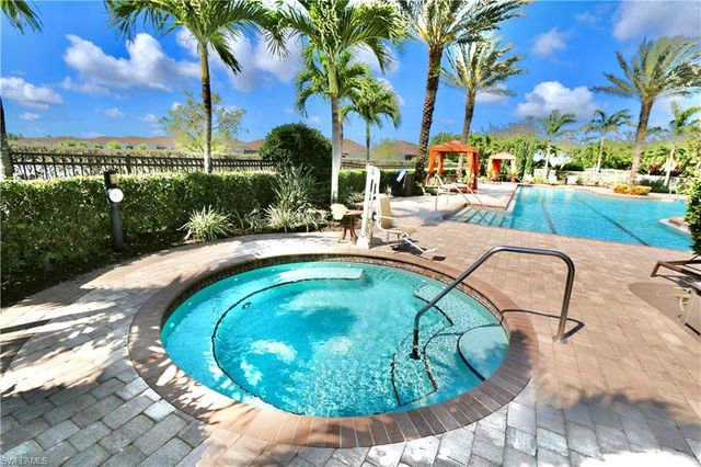 8337 Promoso CT, Naples, FL 34114
