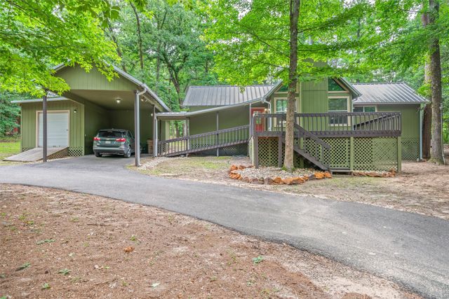 178 Butternut Glen, Holly Lake Ranch, TX 75765