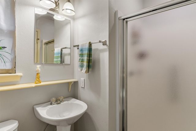 178 Butternut Glen, Holly Lake Ranch, TX 75765