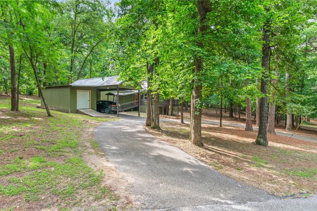 178 Butternut Glen, Holly Lake Ranch, TX 75765