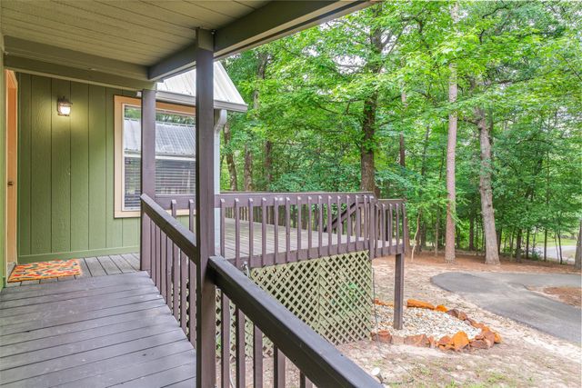 178 Butternut Glen, Holly Lake Ranch, TX 75765