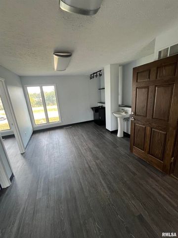 2705 KIMBERLY Road, Bettendorf, IA 52722