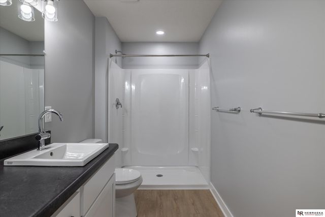 5517 N 52 Street, Omaha, NE 68104