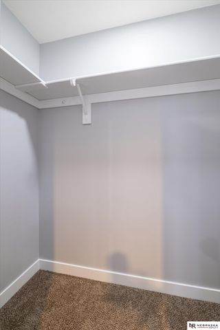 5517 N 52 Street, Omaha, NE 68104