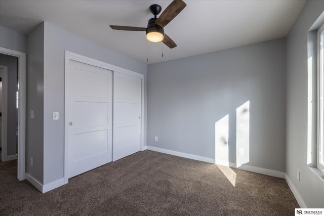 5517 N 52 Street, Omaha, NE 68104