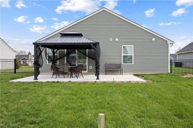 639 Apple Ridge Drive, Elyria, OH 44035