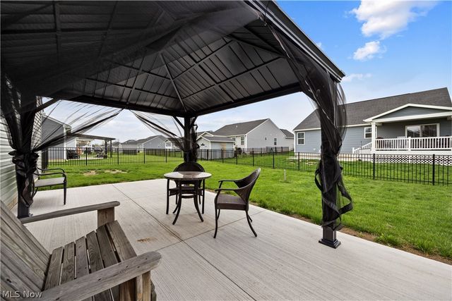 639 Apple Ridge Drive, Elyria, OH 44035