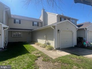 15 LANCASTER CT, Bordentown, NJ 08505
