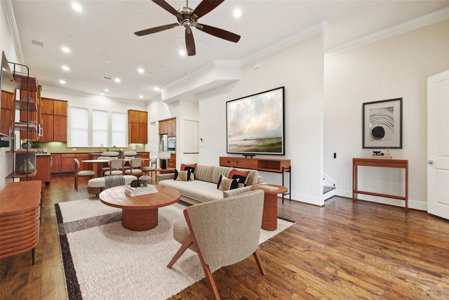 2134 Canton Street, Dallas, TX 75201