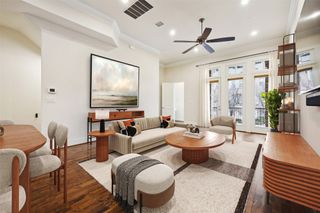 2134 Canton Street, Dallas, TX 75201