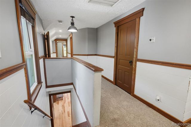 8880 Cedar Lake Road, Pinckney, MI 48169