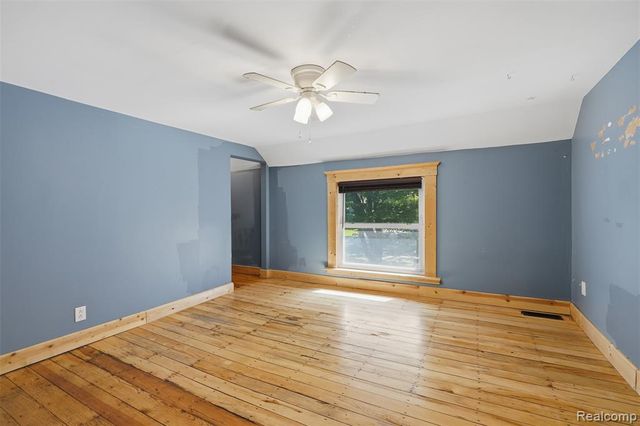 8880 Cedar Lake Road, Pinckney, MI 48169