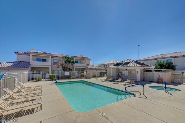 6908 Cobre Azul Avenue 102, Las Vegas, NV 89108