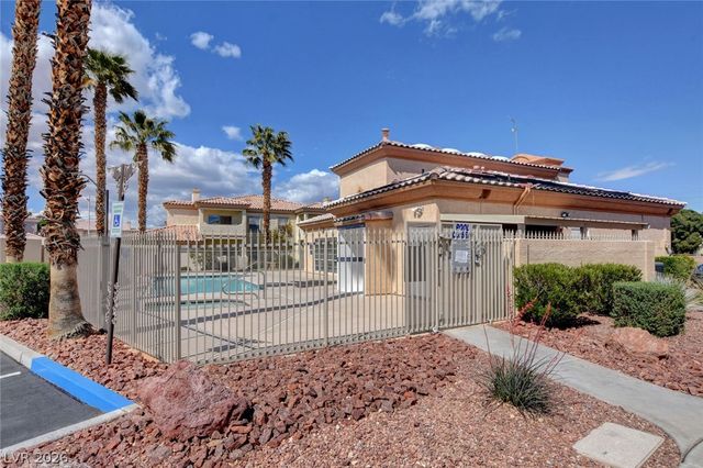 6908 Cobre Azul Avenue 102, Las Vegas, NV 89108