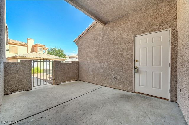 6908 Cobre Azul Avenue 102, Las Vegas, NV 89108