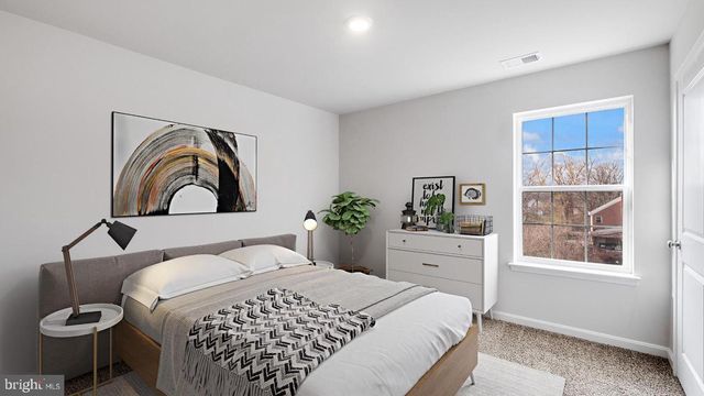 107 LEMLEY DR, Stephens City, VA 22655