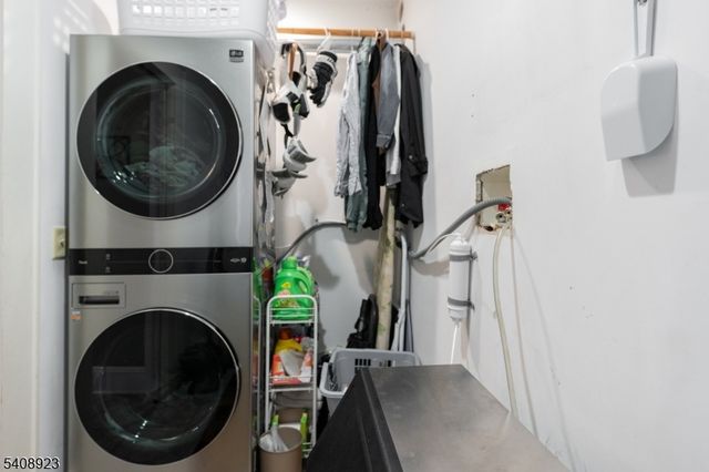 7 Wayland Dr, Verona Twp., NJ 07044