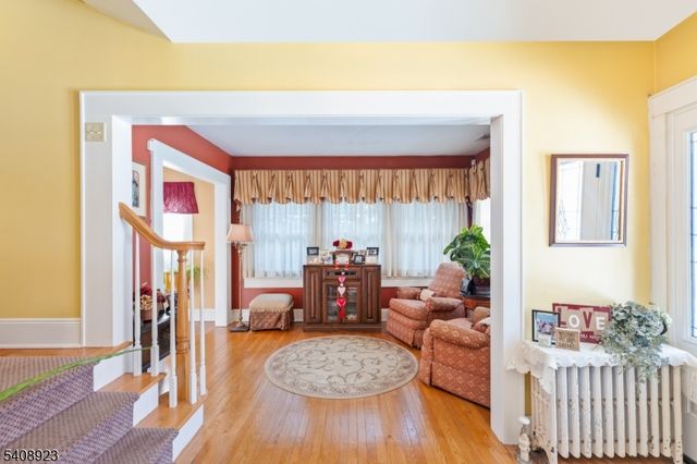 7 Wayland Dr, Verona Twp., NJ 07044