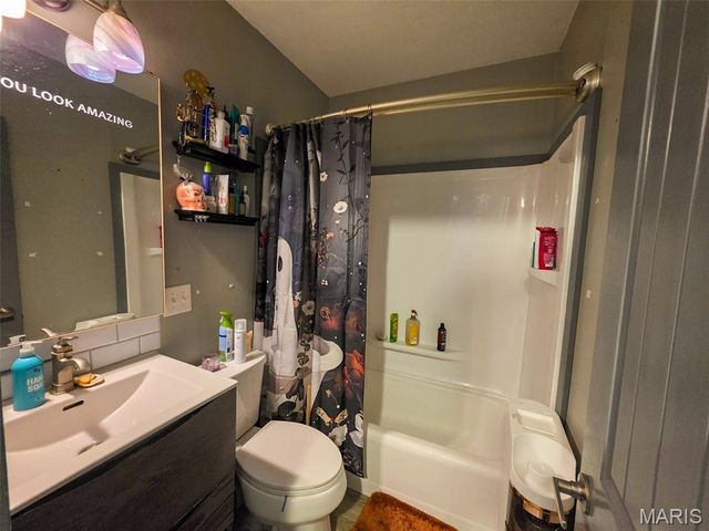 2737 Birch Avenue, Granite City, IL 62040