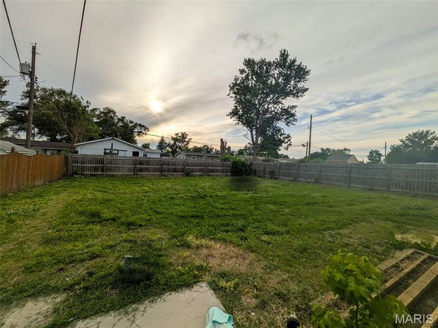 2737 Birch Avenue, Granite City, IL 62040