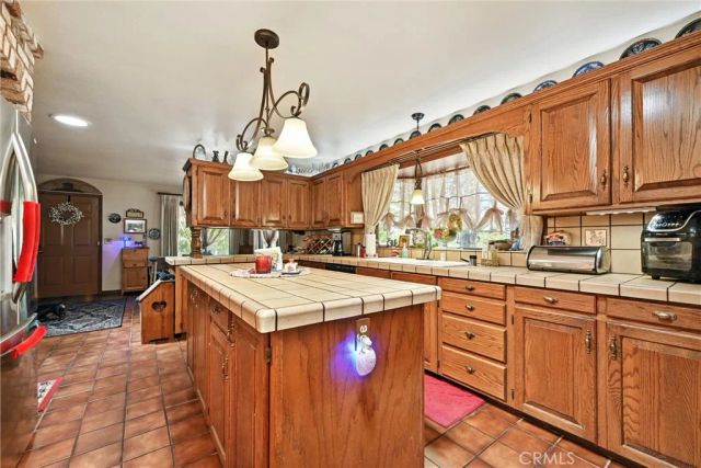 3663 Crestwood Drive, Kelseyville, CA 95451