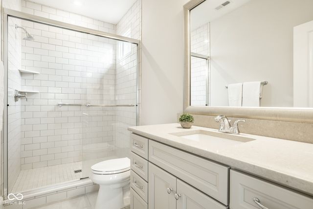 13168 Frogmore Street, Carmel, IN 46032