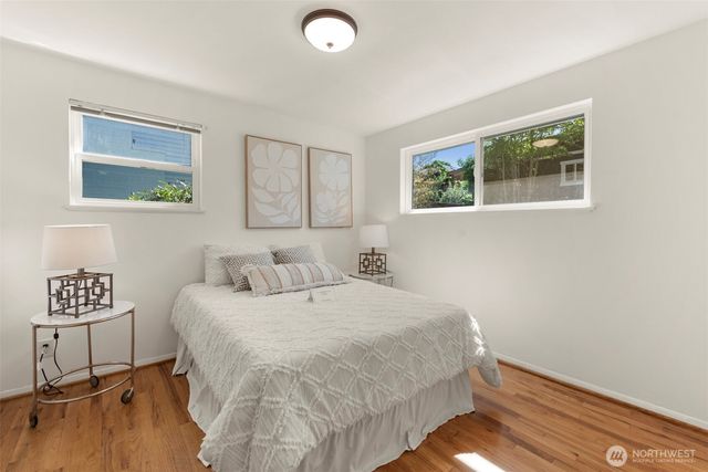 6831 37th Avenue NE, Seattle, WA 98115