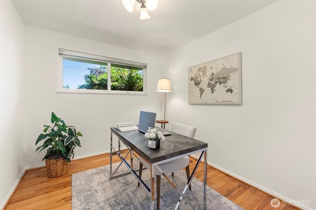 6831 37th Avenue NE, Seattle, WA 98115
