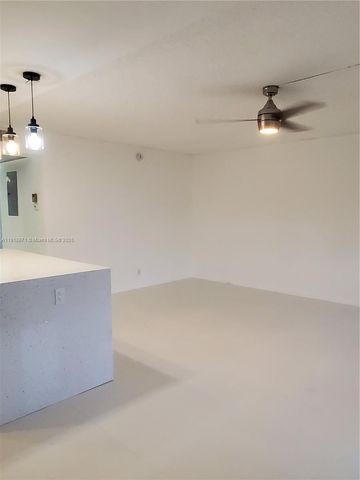 1076 Cornwall D 1076, Boca Raton, FL 33434