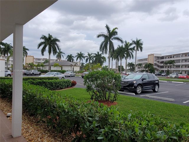 1076 Cornwall D 1076, Boca Raton, FL 33434