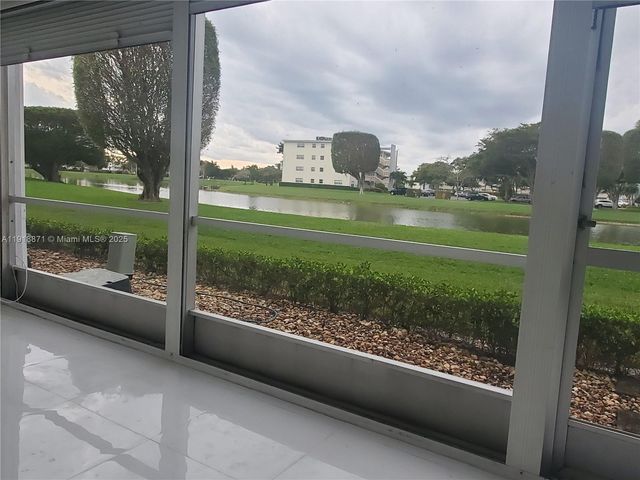 1076 Cornwall D 1076, Boca Raton, FL 33434