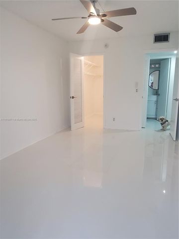 1076 Cornwall D 1076, Boca Raton, FL 33434