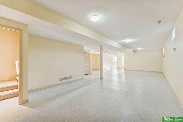 701 Fenwick Street, Papillion, NE 68046