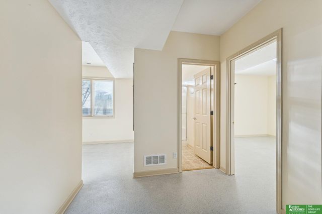 701 Fenwick Street, Papillion, NE 68046