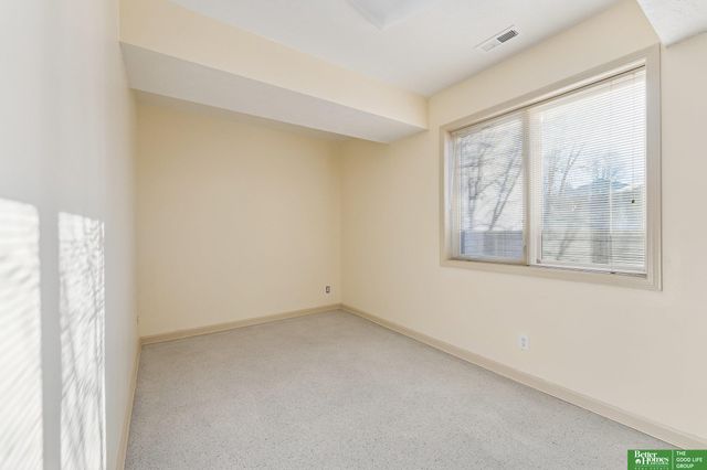 701 Fenwick Street, Papillion, NE 68046