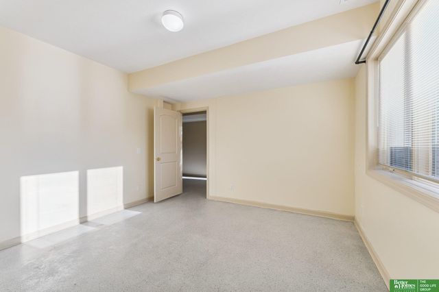 701 Fenwick Street, Papillion, NE 68046