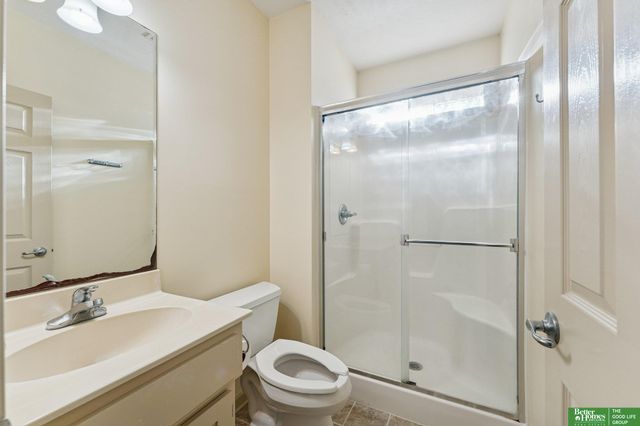 701 Fenwick Street, Papillion, NE 68046