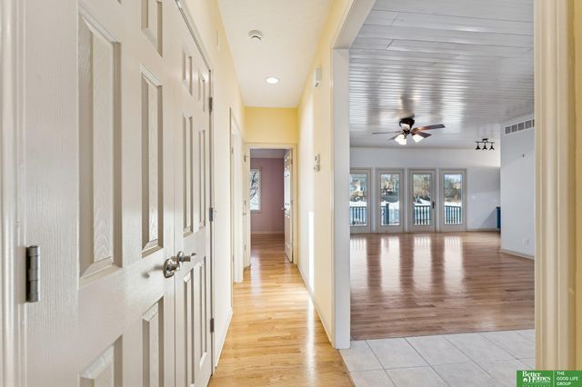 701 Fenwick Street, Papillion, NE 68046