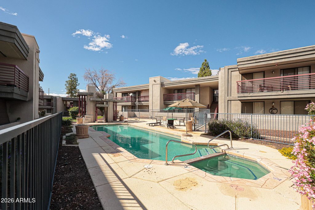 3420 W DANBURY Drive C121, Phoenix, AZ 85053 — photo 3