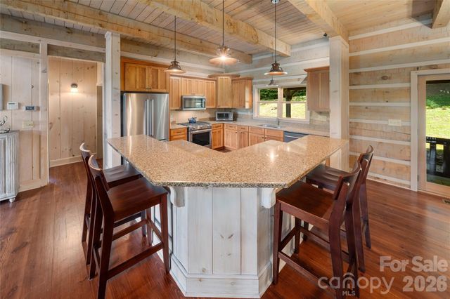 170 Cradling Cove, Waynesville, NC 28785
