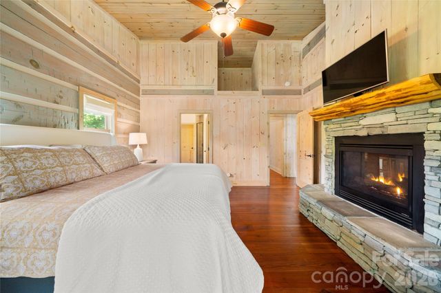 170 Cradling Cove, Waynesville, NC 28785