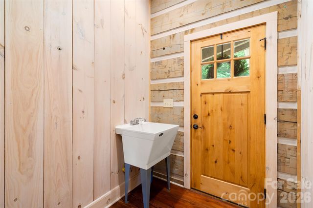 170 Cradling Cove, Waynesville, NC 28785