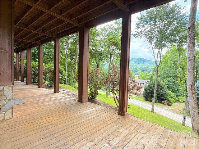 170 Cradling Cove, Waynesville, NC 28785
