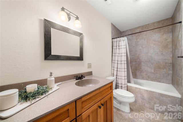 170 Cradling Cove, Waynesville, NC 28785