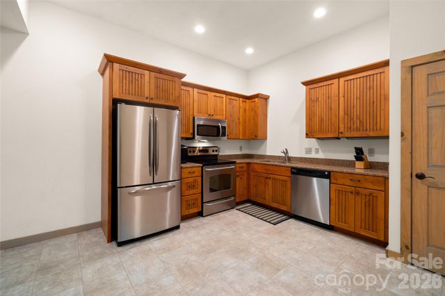 170 Cradling Cove, Waynesville, NC 28785