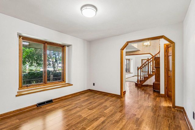 7586 Francis COURT E, Franklin, WI 53132