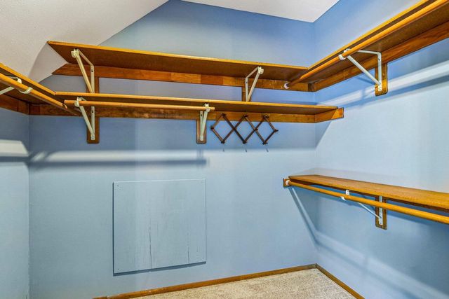 7586 Francis COURT E, Franklin, WI 53132