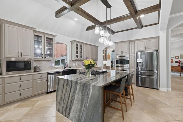 6627 Pelham Chase Drive, Spring, TX 77389