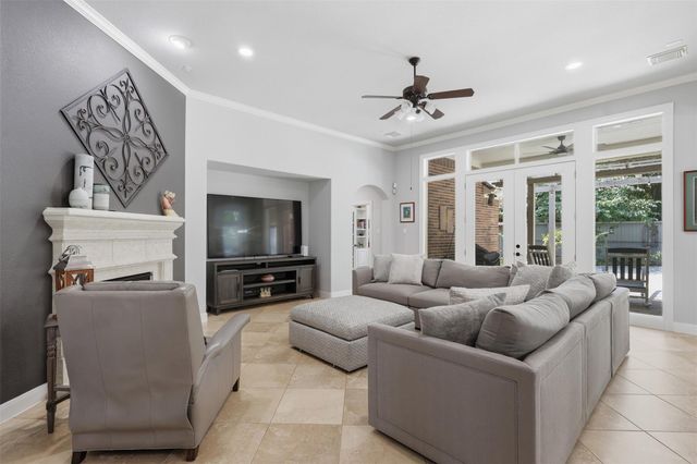 6627 Pelham Chase Drive, Spring, TX 77389